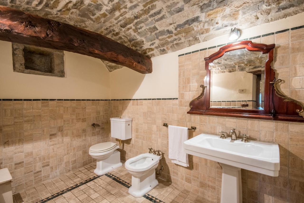 Agriturismo La Ferrozzola คาสเตลลินาอินเคียนติ ภายนอก รูปภาพ